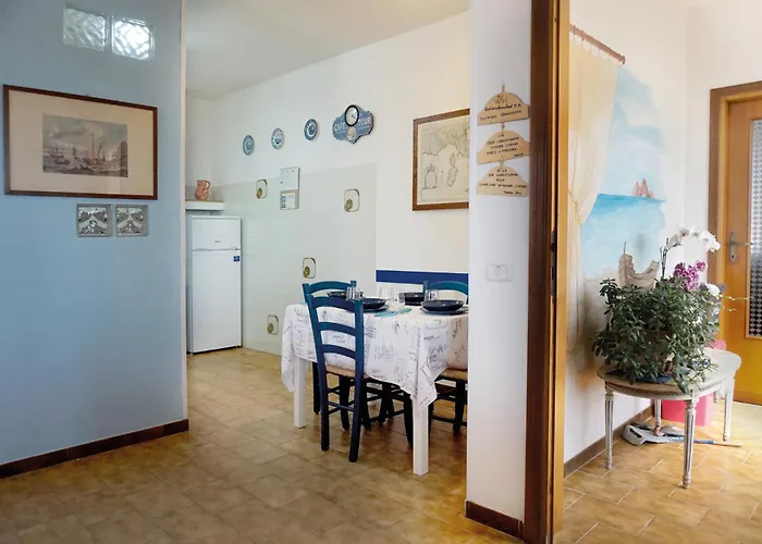 Appartamento In Villa Valentini, Fronte Mare, Giardino E Parcheggio Privato, Wifi, Dotato Di Tutti I Confort, Nel Golfo Di Gaeta