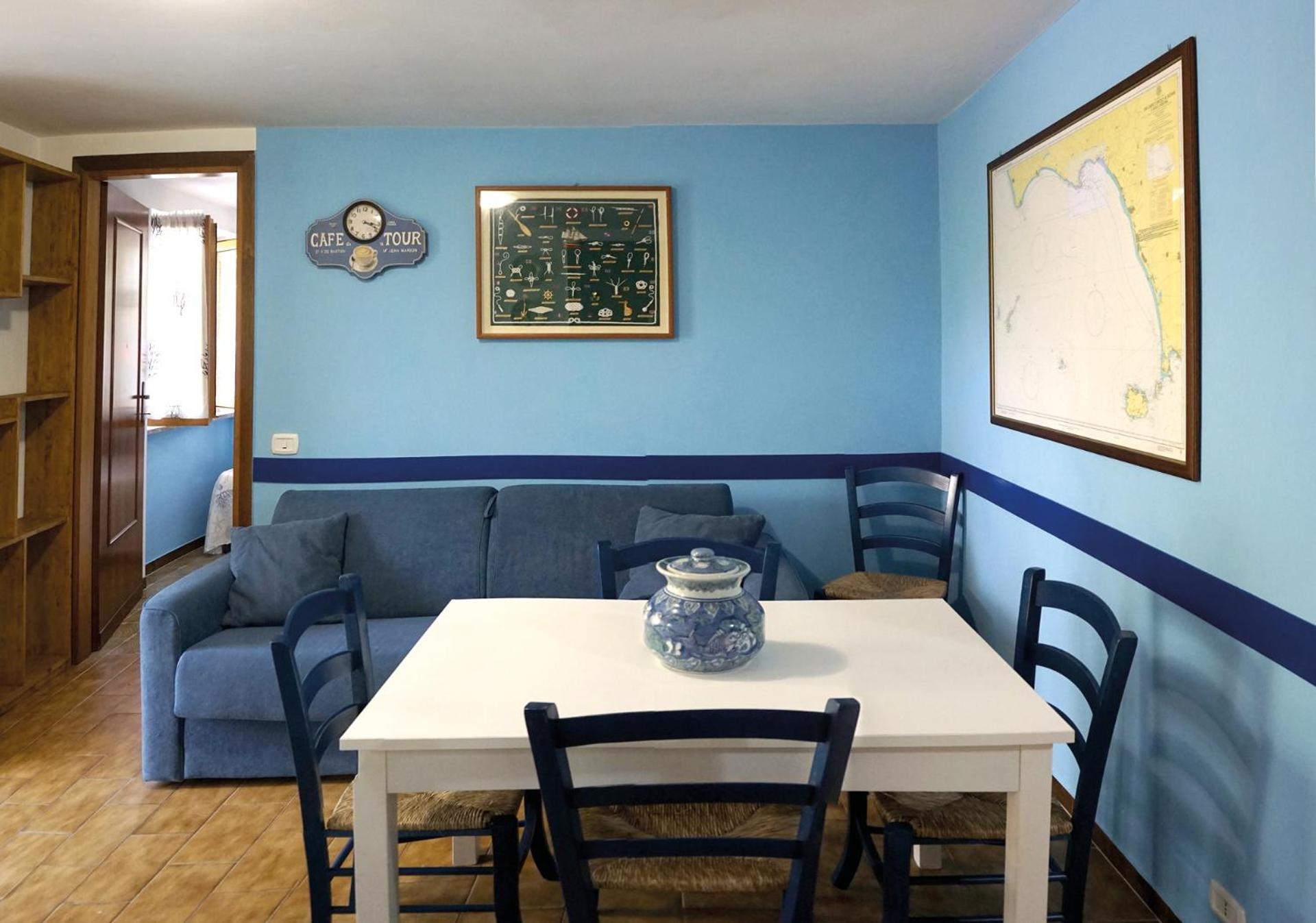 Apartment Valentini: Beachfront Comfort With Garden And Private Parking