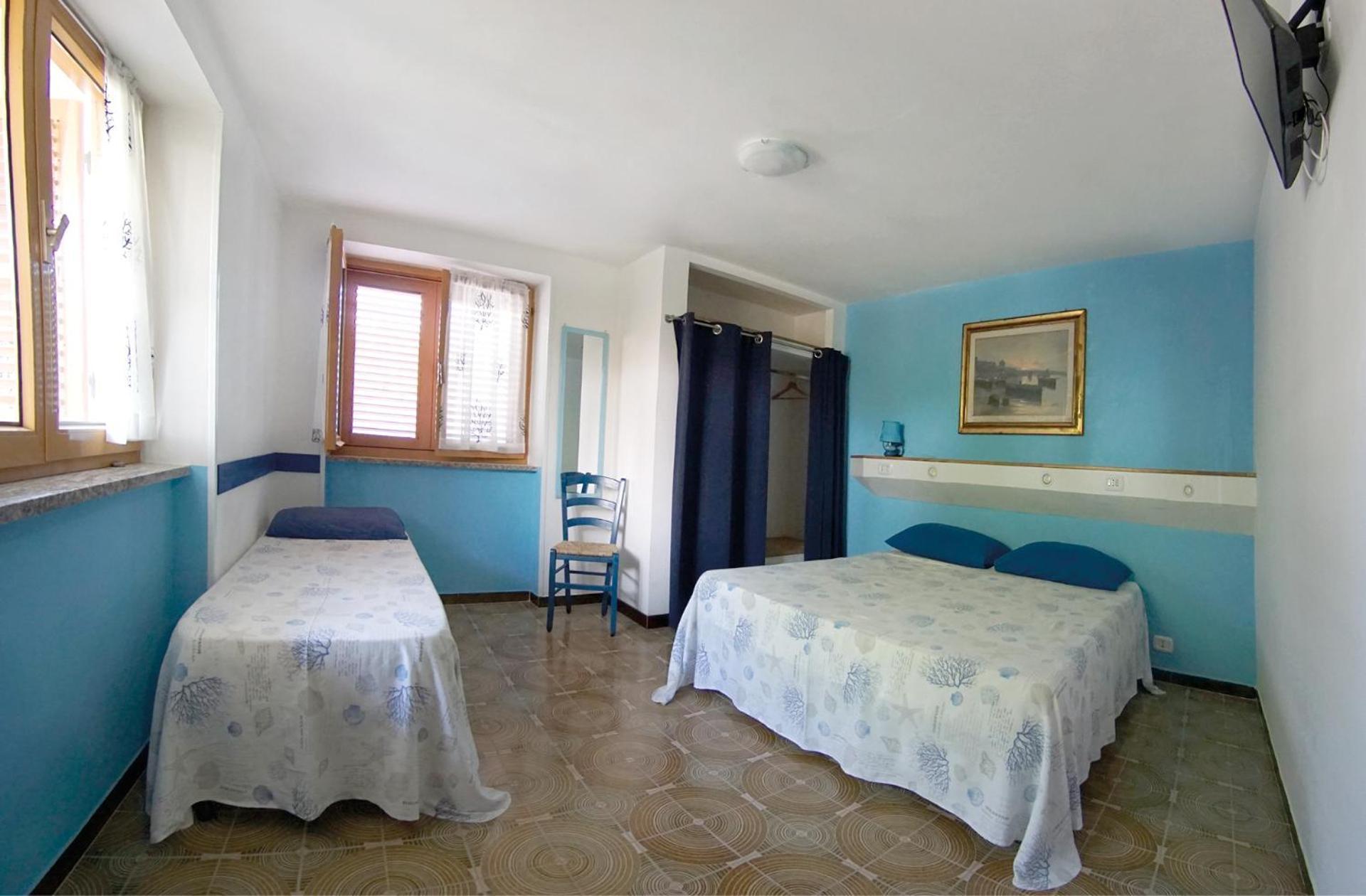 Apartment Valentini: Beachfront Comfort With Garden And Private Parking *