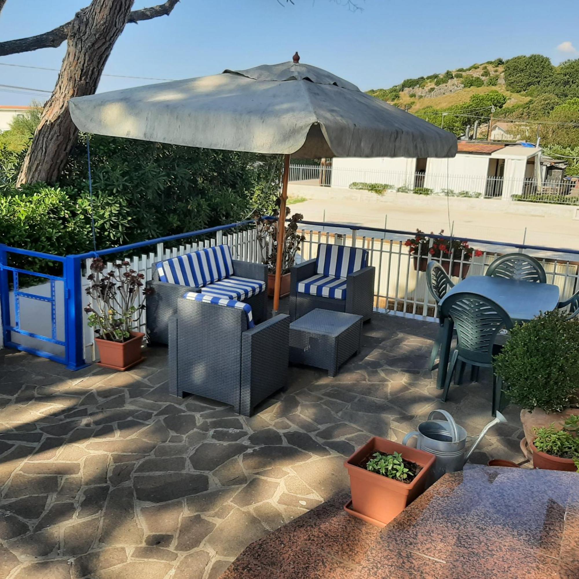 Valentini: Beachfront Comfort With Garden And Private Parking Apartment Minturno