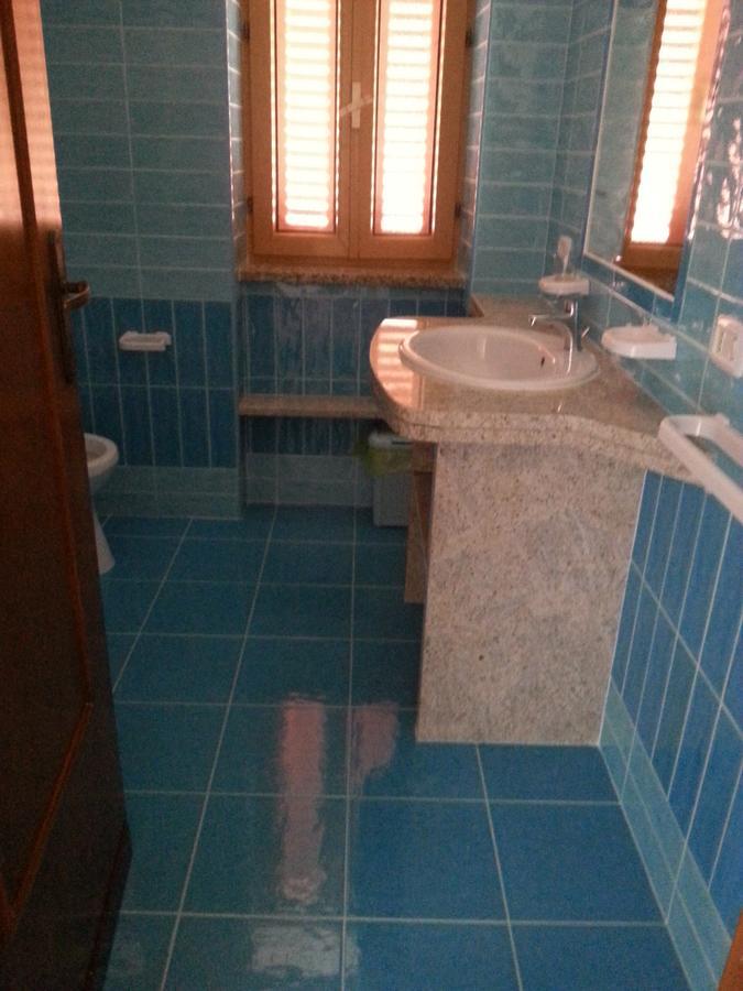 Valentini: Beachfront Comfort With Garden And Private Parking Apartment Minturno