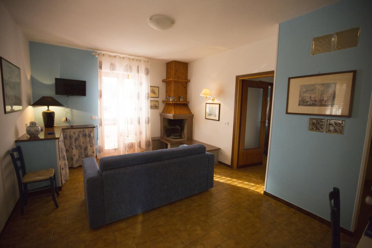 Valentini: Beachfront Comfort With Garden And Private Parking Apartment *
