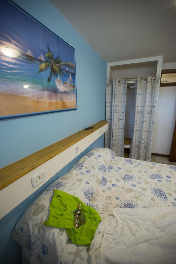 Valentini: Beachfront Comfort With Garden And Private Parking Apartment